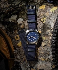 【SHIPS EXCLUSIVE】HAMILTON: KHAKI FIELD EXP 41mm: 小物 SHIPS 公式サイト｜株式会社シップス