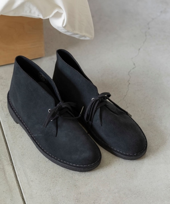 ySHIPS EXCLUSIVEzCLARKS: DESERT BOOTS DARK NAVY