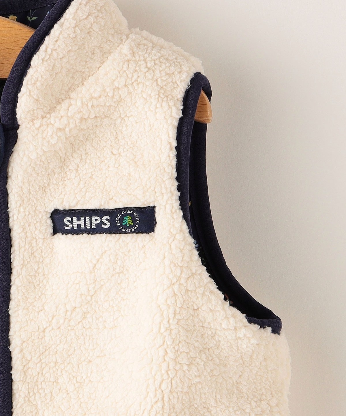 SHIPS KIDS:80～90cm / ＜撥水/洗える＞フラワー ボア リバーシブル ベスト: アウター/ジャケット SHIPS  公式サイト｜株式会社シップス