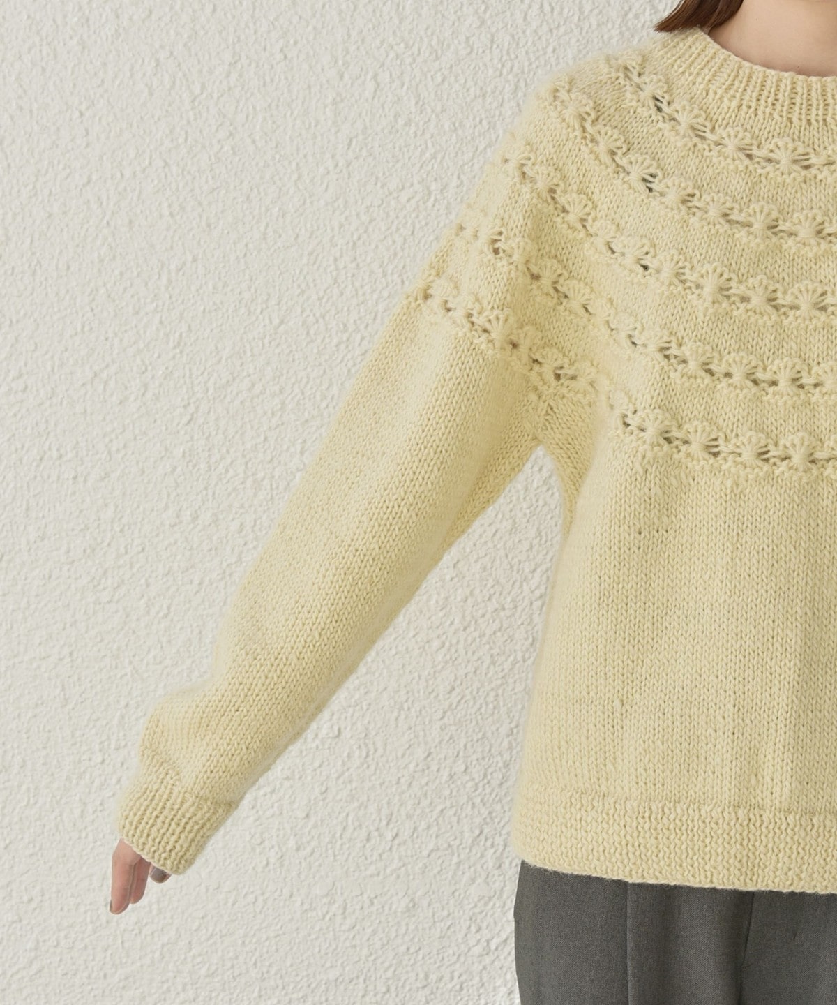 SHIPS any別注】NEPAL HAND KNIT: フラワー ライン ニット: トップス